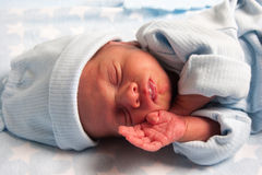 sweet-newborn-baby-portrait-boy-sleeping-30505929